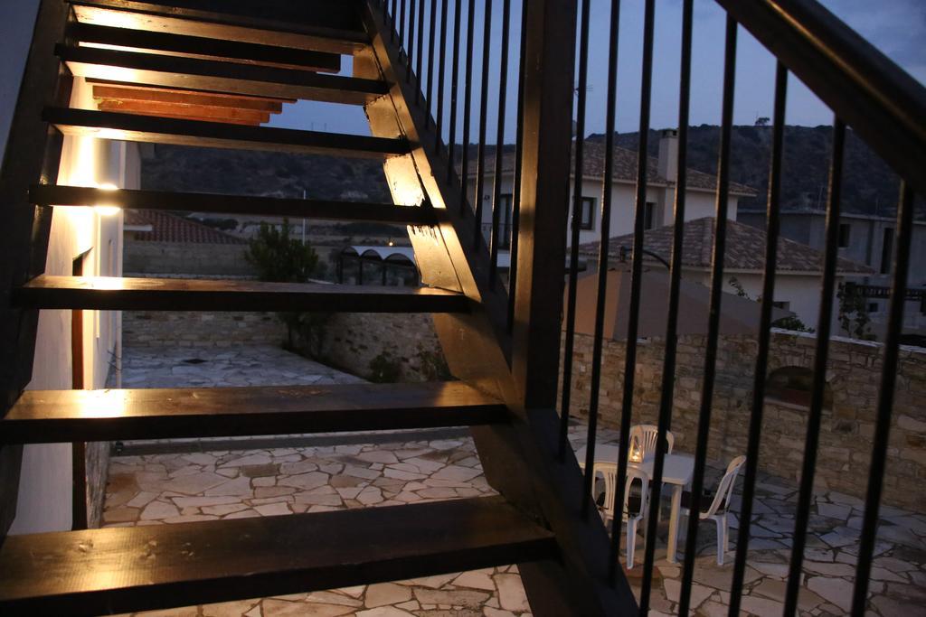 Charoullas Traditional Mansion Villa Alaminos Exterior foto